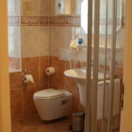 Alte Kellerei Hotell 3*